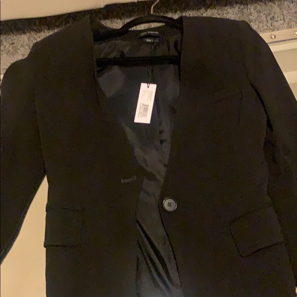 Brand new yigal azrouel blazer place to add belt.